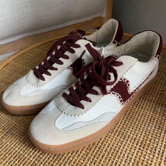 DOLCE VITA Notice Stitch Sneakers White Red Calf Hair SIZE 9 - Picture 3 of 6